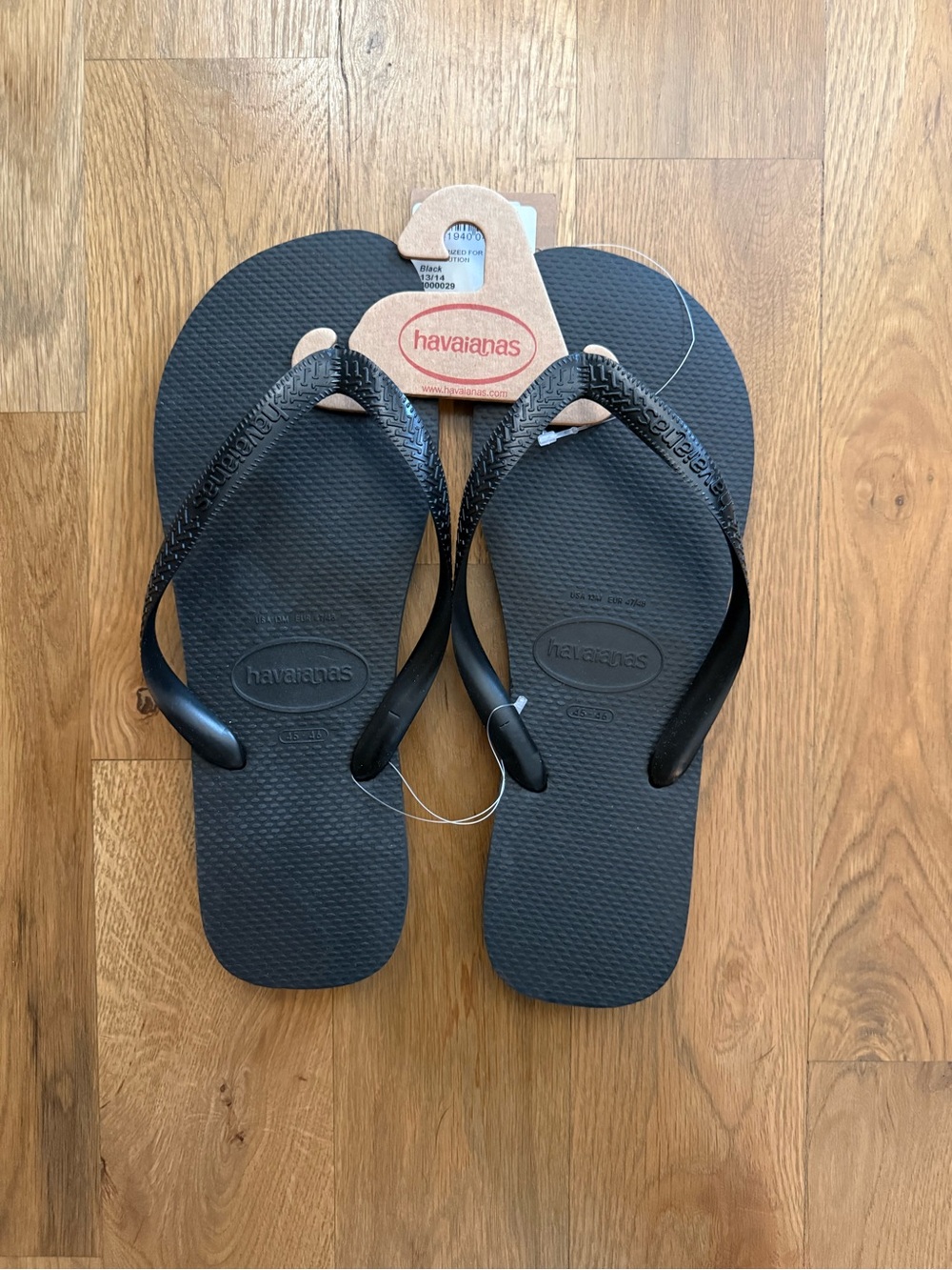 Havaianas Men’s Slim Flip Flops in Black 45/46